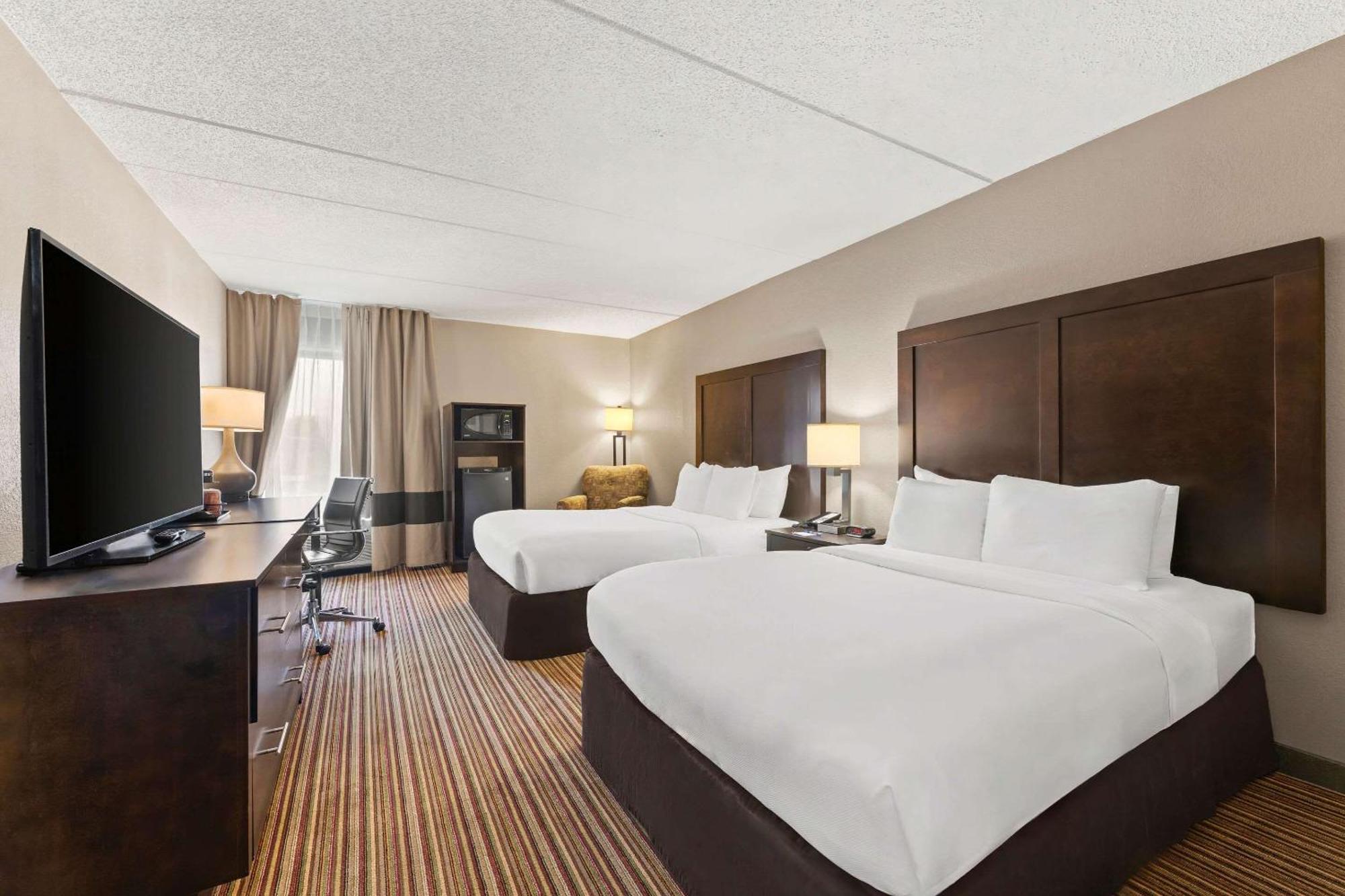Comfort Inn Lehigh Valley West Fogelsville Exterior photo